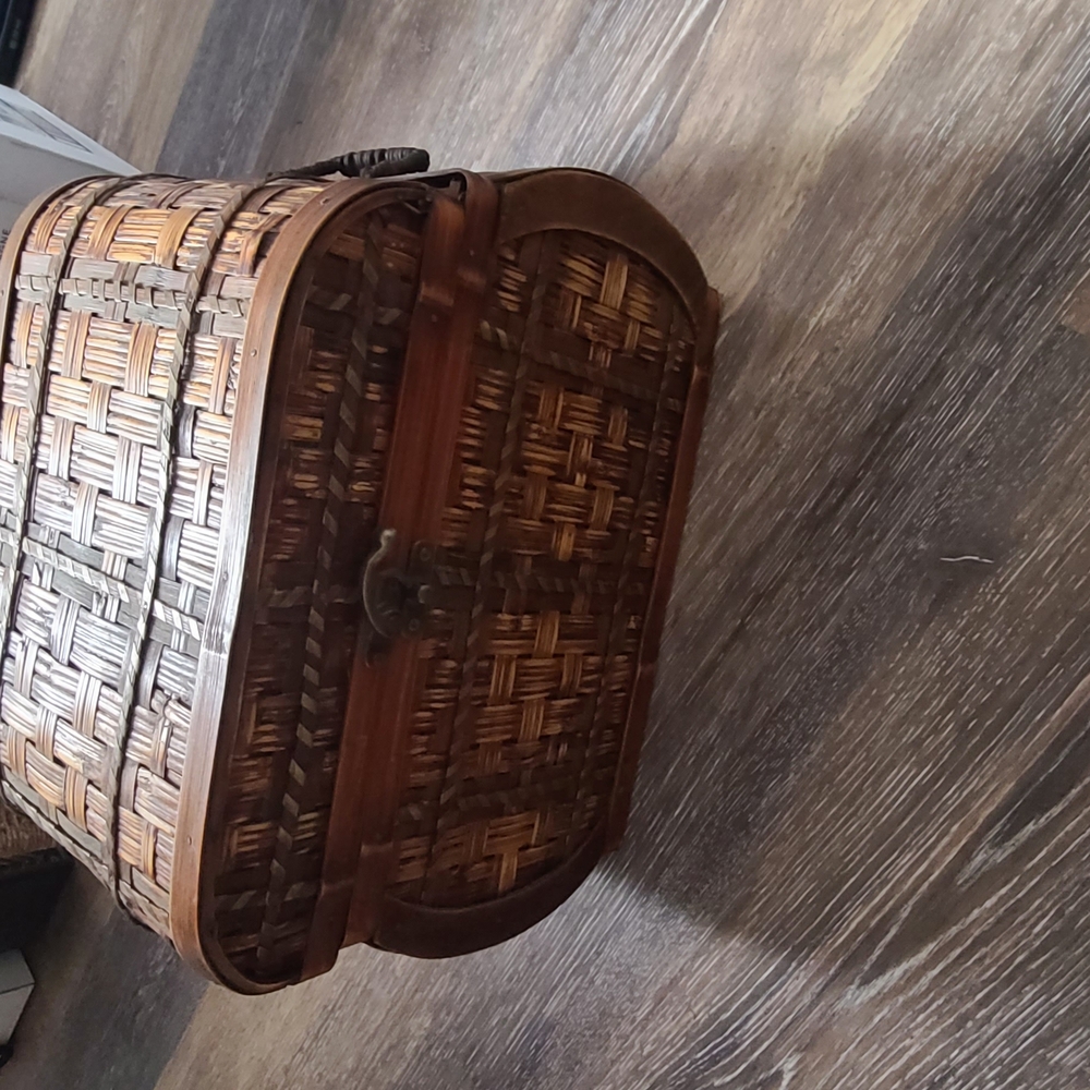 Woven Basket with Lid